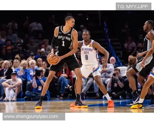 布克与西蒙斯的对决谁能在NBA赛场上更胜一筹