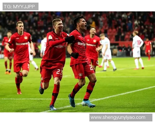 柏林联合与不伦瑞克的激烈对决谁能在赛场上笑到最后