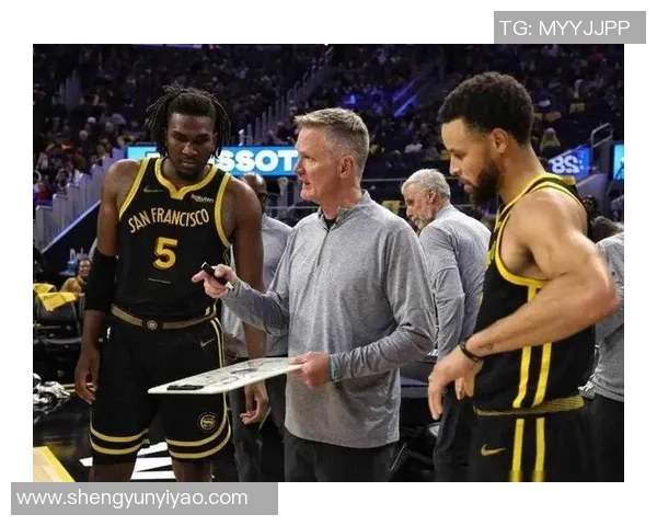 火箭队与马刺队激战正酣11月13日精彩对决引发球迷热议 火箭队与马刺队激战正酣11月13日精彩对决引发球迷热议